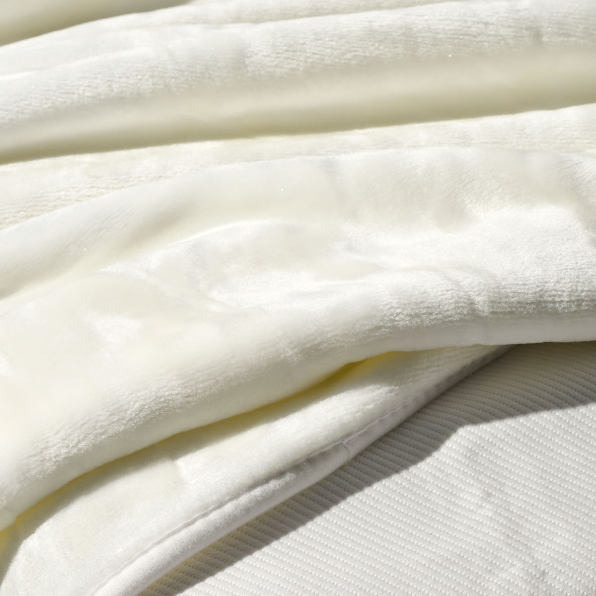 01 04 0037 Cobertor Espanhol Belpla Branco 002